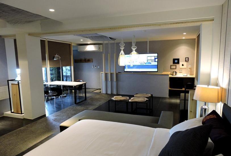 Roppongi Motel - Dalian Pingtung Екстер'єр фото